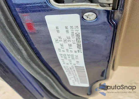 2015 Chrysler Town & Country Touring z USA, uszkodzony, nr VIN 2C4RC1BG7FR618526